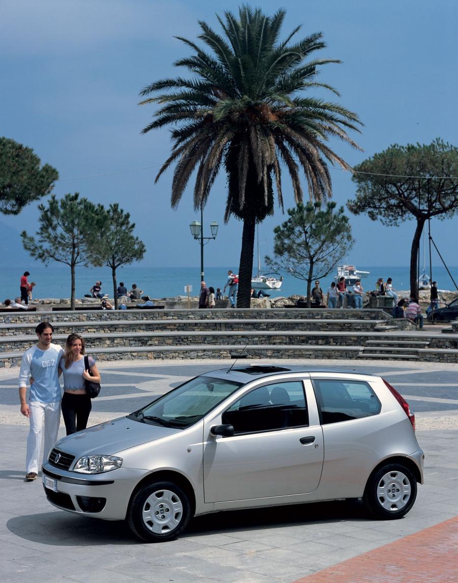  Fiat Punto 2003 года  (фото 47 из 67)